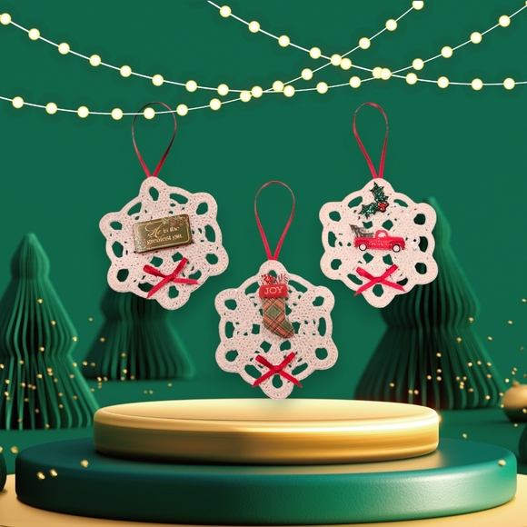 Ornaments Crochet Doily Wreaths Set of 3, Christmas Stocking, Vintage Truck, - Picture 1 of 9